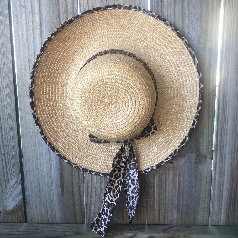 Dillard’s Round Natural Straw Hat with Leopard Trim Brim & Ribbon Sash Bow